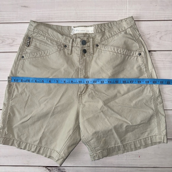 Vintage 90s Y2K Generation X Khaki Shorts | Size 9/10 Summer Retro Vintage Cute - Picture 6 of 7